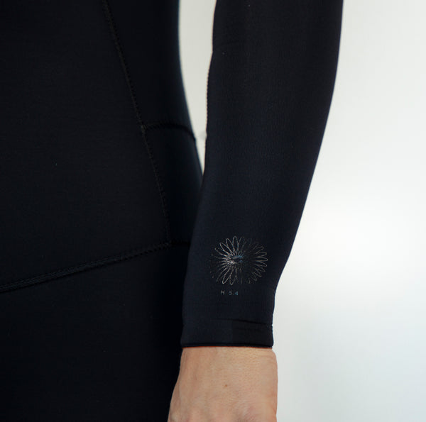 Adelio Womans 5/4 Hooded Harper Steamer Wetsuit